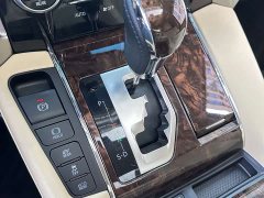 Toyota Alphard 2021 Hybrid 2.5L Luxury - ფოტო 12