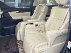 Toyota Alphard 2021 Hybrid 2.5L Luxury - ფოტო 9