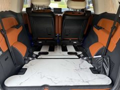 Honda Odyssey 2.0L e:HEV Sharp Comfort Edition - ფოტო 14