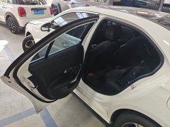 Mercedes-Benz A-Class Facelift A 200 L Sport Sedan Fashion Edition - ფოტო 5