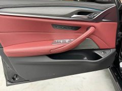 BMW 5 Series 530Li Luxury M Sport Package - ფოტო 5