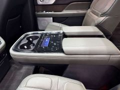 Lincoln Navigator 2022 Presidential Edition 3.5T - ფოტო 15