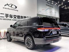 Lincoln Navigator 2022 Presidential Edition 3.5T - ფოტო 17