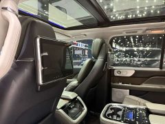 Lincoln Navigator 2022 Presidential Edition 3.5T - ფოტო 6