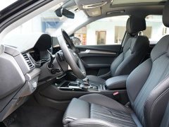 Audi Q5L 45T Luxury Dynamic - ფოტო 4