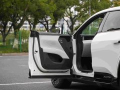 Avatr 11 2022 Long Range Dual Motor Luxury 5-Seater - ფოტო 8