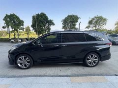 Toyota Sienna 2.5L Hybrid Premium Edition - ფოტო 3