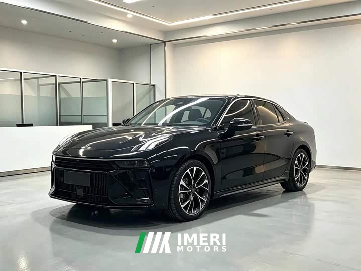 Lynk & Co 03 1.5T DCT Pro