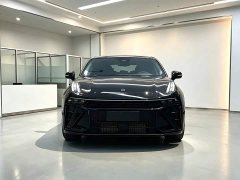 Lynk & Co Geely Lynk & Co 03 2023 1.5T DCT Pro - ფოტო 2