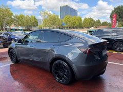 Tesla Model Y Rear-Wheel Drive - ფოტო 4