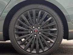 FAW Red Flag H9 2.0T Two-Wheel Drive Qi Chang Private Enjoyment Fashion Edition 5-Seater - ფოტო 7