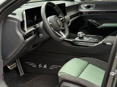 FAW Red Flag H9 2.0T Two-Wheel Drive Qi Chang Private Enjoyment Fashion Edition 5-Seater - ფოტო 9