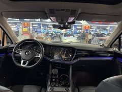 Volkswagen Touareg 2020 2.0TSI Sharp Elegance National VI - ფოტო 10