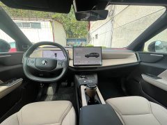 Volvo XC70 Plug-in Hybrid AWD Extended Range Core - ფოტო 4