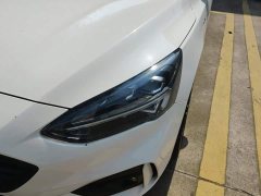 Ford Focus Sedan EcoBoost 180 Automatic ST Line - ფოტო 5