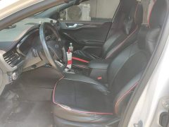 Ford Focus Sedan EcoBoost 180 Automatic ST Line - ფოტო 9
