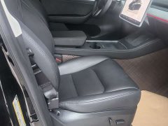 Tesla Model Y Rear-Wheel Drive - ფოტო 3
