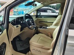 Buick GL8 New Energy Lusang Respect Edition - ფოტო 4