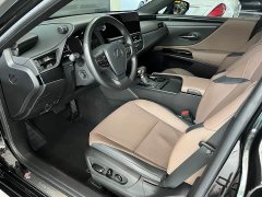 Lexus ES 260 Excellence Edition - ფოტო 12