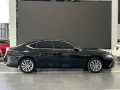 Lexus ES 260 Excellence Edition - ფოტო 7