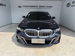 BMW 5 Series 530Li Luxury M Sport Package - ფოტო 3