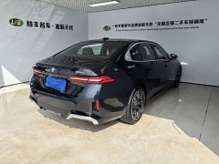 BMW 5 Series 530Li Luxury M Sport Package - ფოტო 5