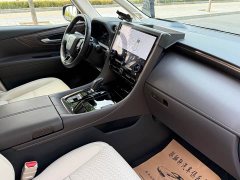 Toyota Vellfire 2024 Crown Hybrid 2.5L Executive Premier Edition - ფოტო 18