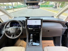 Toyota Vellfire 2024 Crown Hybrid 2.5L Executive Premier Edition - ფოტო 19