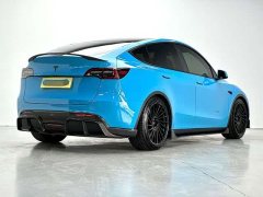 Tesla Model Y Rear-Wheel Drive - ფოტო 9