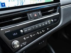 Lexus ES 2022 300h Premium Edition - ფოტო 16