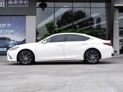 Lexus ES 2022 300h Premium Edition - ფოტო 4
