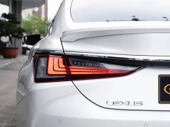 Lexus ES 2022 300h Premium Edition - ფოტო 7