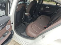 BMW 1 Series 120i M Sport Night Edition - ფოტო 16