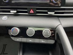 Hyundai Elantra 1.5L CVT GLX Elite - ფოტო 12