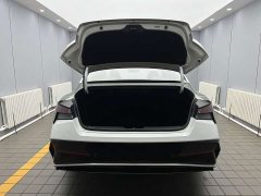 Hyundai Elantra 1.5L CVT GLX Elite - ფოტო 18
