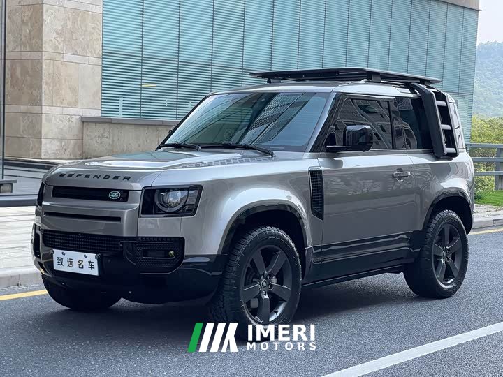 Land Rover Defender Facelift 90 2.0T P300 SE - ავტომობილი ჩინეთიდან