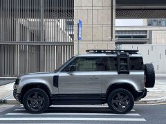 Land Rover Defender Facelift 90 2.0T P300 SE - ფოტო 4