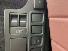 Land Rover Discovery 360PS S - ფოტო 20
