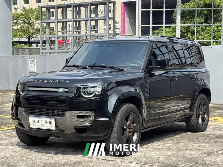 Land Rover Defender 110 3.0T P400 Dark Edition