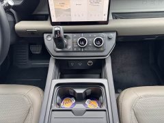 Land Rover Defender 110 3.0T P400 Dark Edition - ფოტო 14