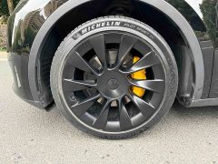 Tesla Model Y Rear-Wheel Drive - ფოტო 4