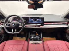BMW 5 Series 530Li Premier M Sport Package - ფოტო 10