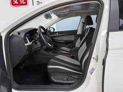 Volkswagen Bora 1.5L Automatic Comfort Limited Edition - ფოტო 9