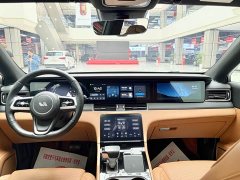Li Auto ONE Extended Range 6-Seater - ფოტო 12