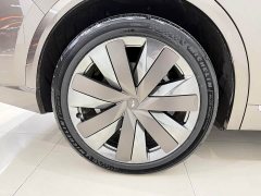 Li Auto L9 Livis - ფოტო 16