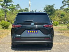Toyota Sienna 2.5L Hybrid Comfort Edition - ფოტო 15