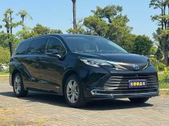 Toyota Sienna 2.5L Hybrid Comfort Edition - ფოტო 3