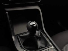 SAIC MG i5 2023 1.5L Manual Comfort Edition - ფოტო 13