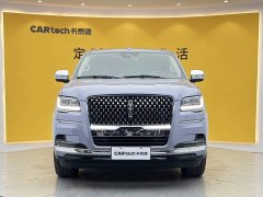 Lincoln Navigator Presidential Edition 3.5T - ფოტო 2