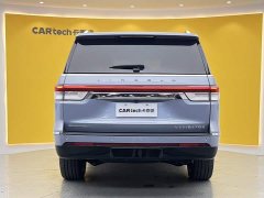 Lincoln Navigator Presidential Edition 3.5T - ფოტო 4